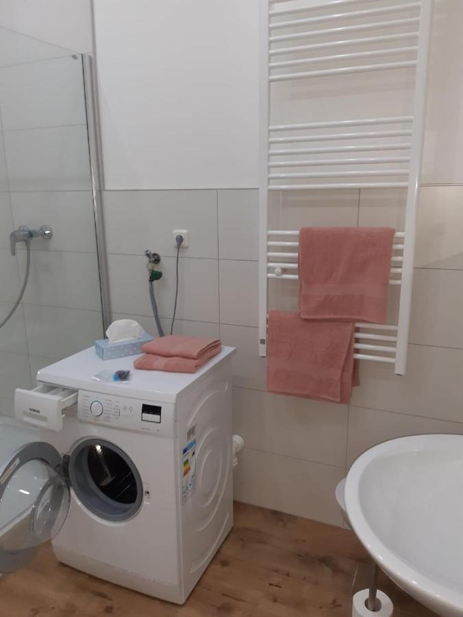 Luxurioese Wohnung Mit Eigenem Garten Augsburg Buitenkant foto