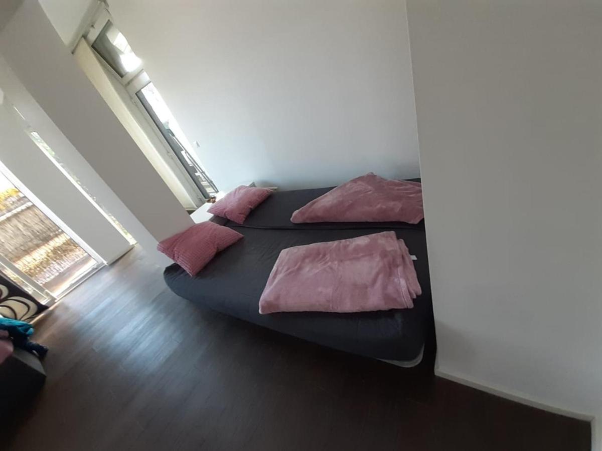Luxurioese Wohnung Mit Eigenem Garten Augsburg Buitenkant foto