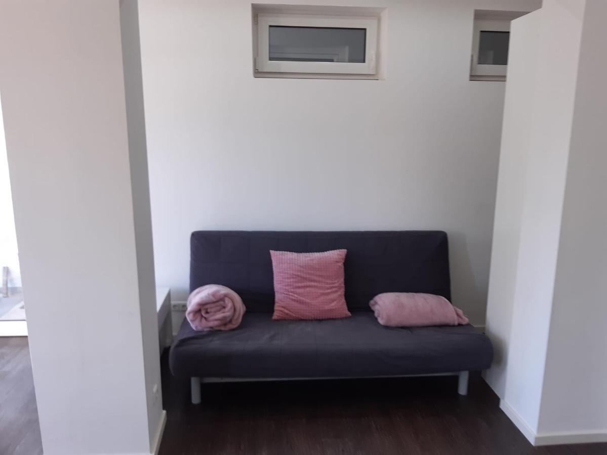 Luxurioese Wohnung Mit Eigenem Garten Augsburg Buitenkant foto