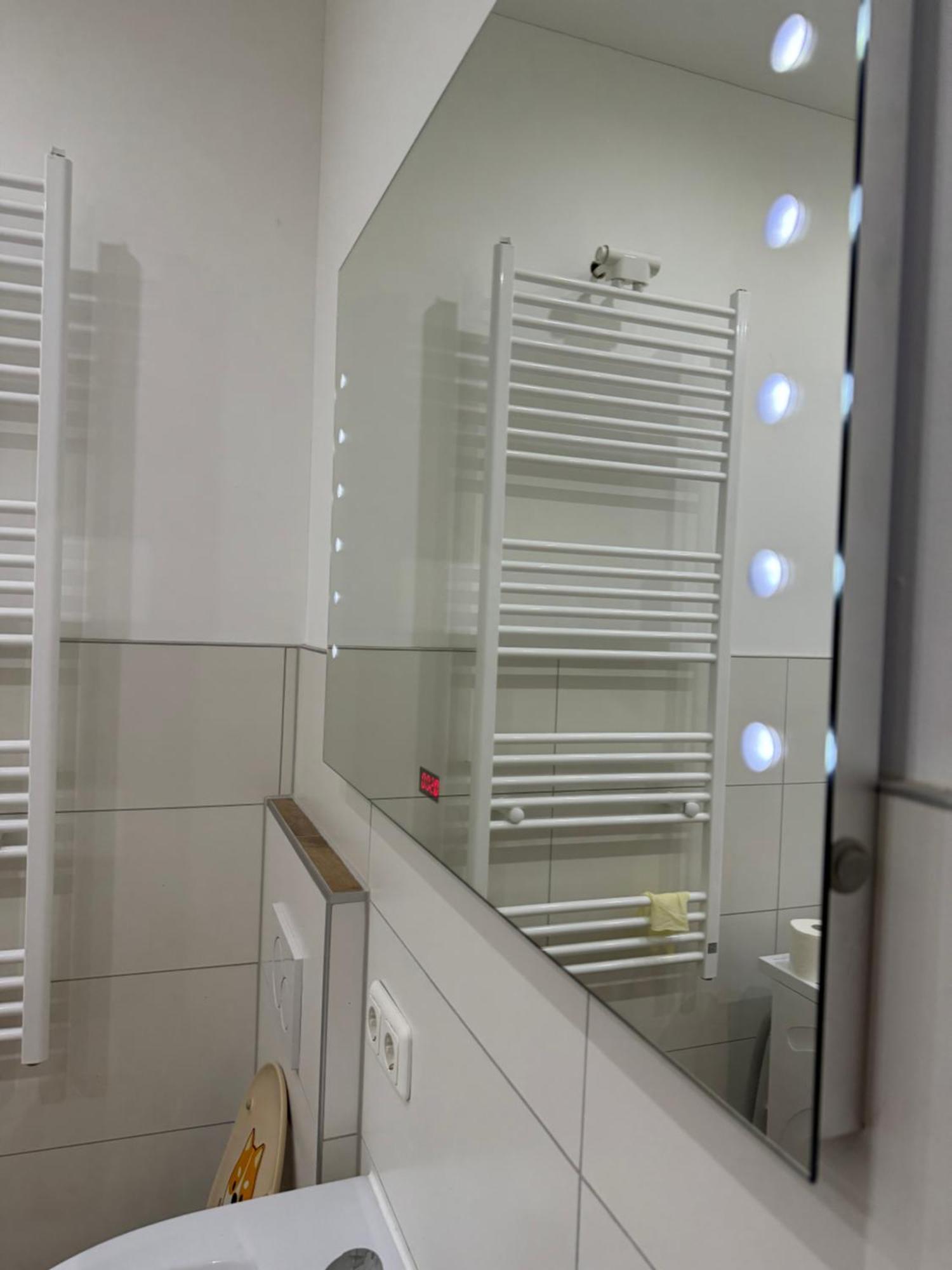 Luxurioese Wohnung Mit Eigenem Garten Augsburg Buitenkant foto